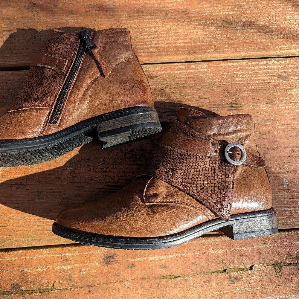 Miz Mooz | Desert Talbot Leather Ankle Boot - Women